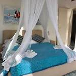 Imperiale With Sea View Apartman
