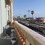 Imperiale With Sea View شقة فياريجيو