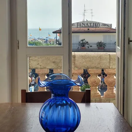 Imperiale With Sea View * Viareggio