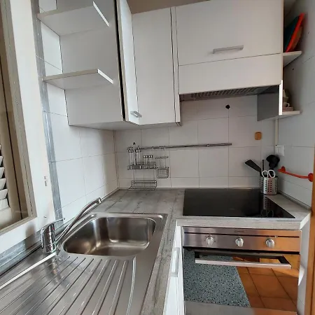 Imperiale With Sea View Apartment