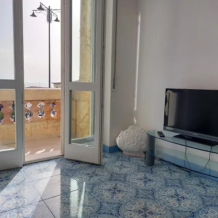 Imperiale With Sea View Apartmán *
