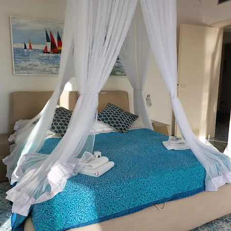 Imperiale With Sea View Apartment