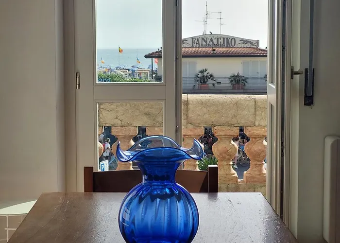 Imperiale With Sea View * וירג'יו