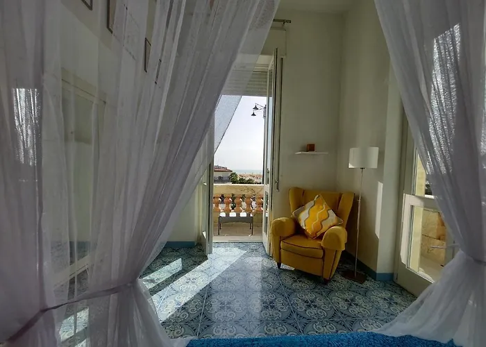 Imperiale With Sea View Apartament