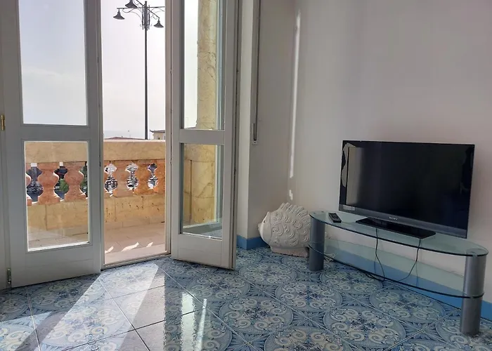 Imperiale With Sea View Apartament *